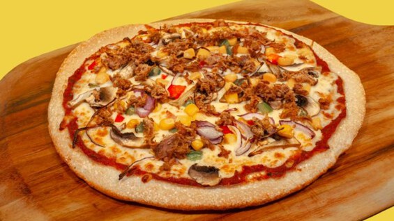 16" Tuna Special Pizza