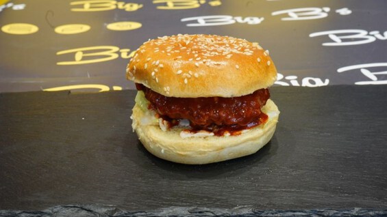 Half Pounder Fiery Chicken Fillet Burger